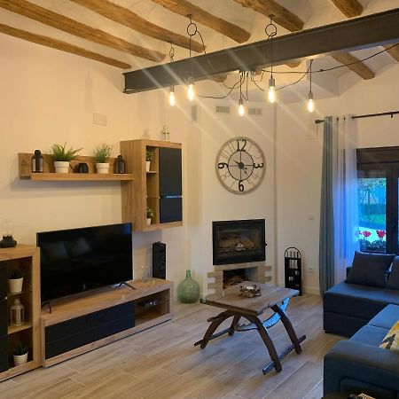 Alojamiento Con Amplio Salon Y Chimenea. Apartment Valverde  ภายนอก รูปภาพ