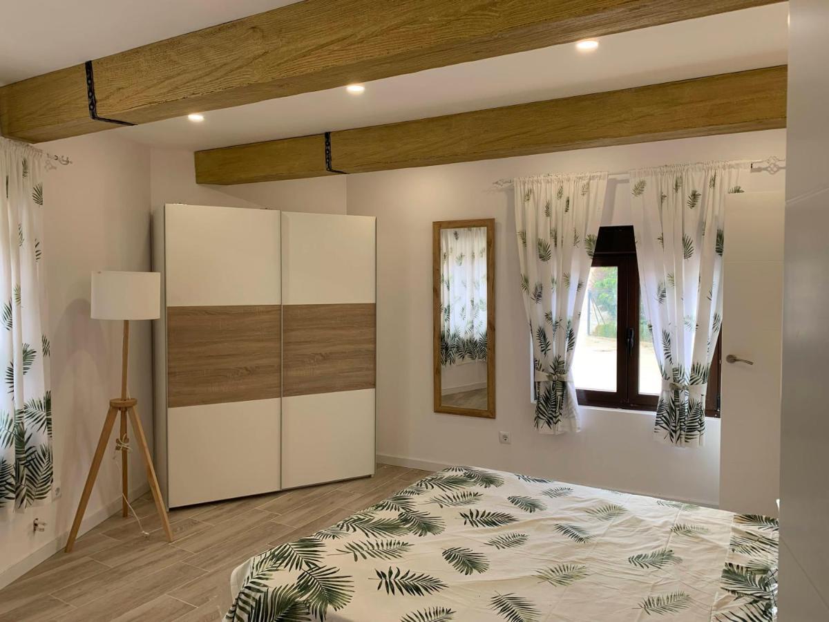 Alojamiento Con Amplio Salon Y Chimenea. Apartment Valverde  ภายนอก รูปภาพ
