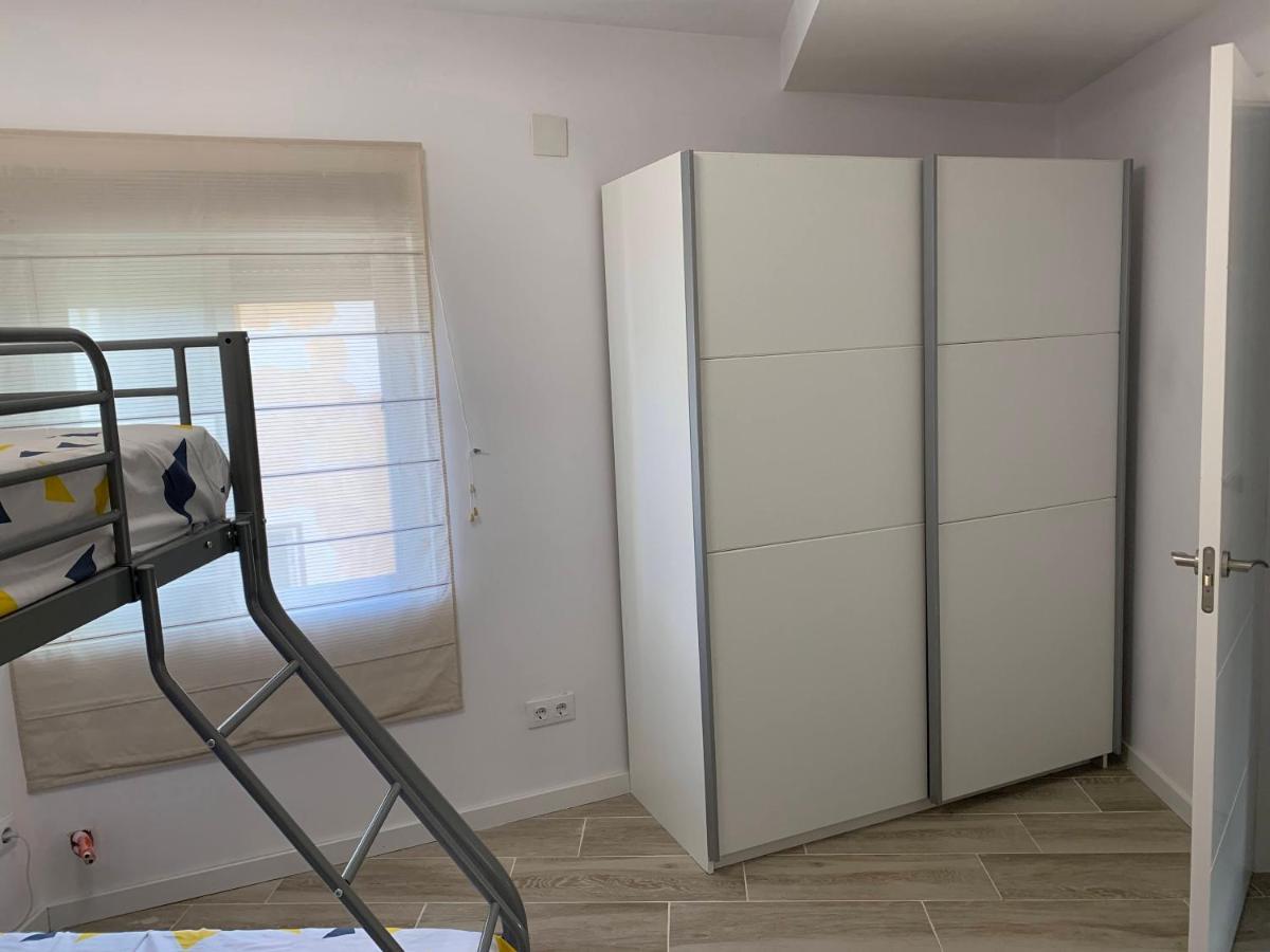 Alojamiento Con Amplio Salon Y Chimenea. Apartment Valverde  ภายนอก รูปภาพ